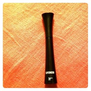 it superhero mascara